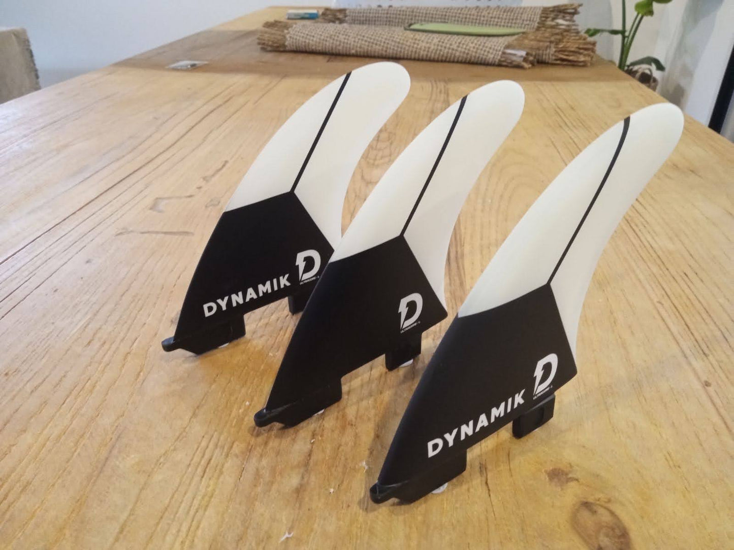 DYNAMIK LARGE TRI FIN SET - Click Tab Compatible