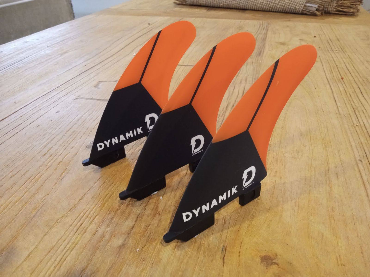 DYNAMIK SMALL TRI FIN SET - Click Tab Compatible